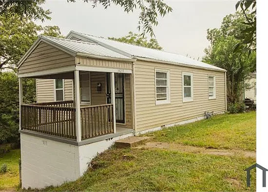 2 bed, 768 sqft, $750 — Photo 1