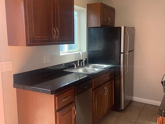 4th image of 4494 McClintock St