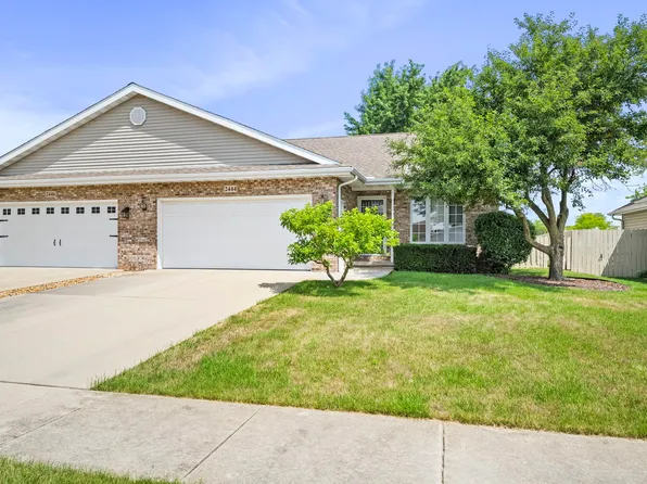 2444 Caton Crest Ct #2444, Crest Hill, IL 60403