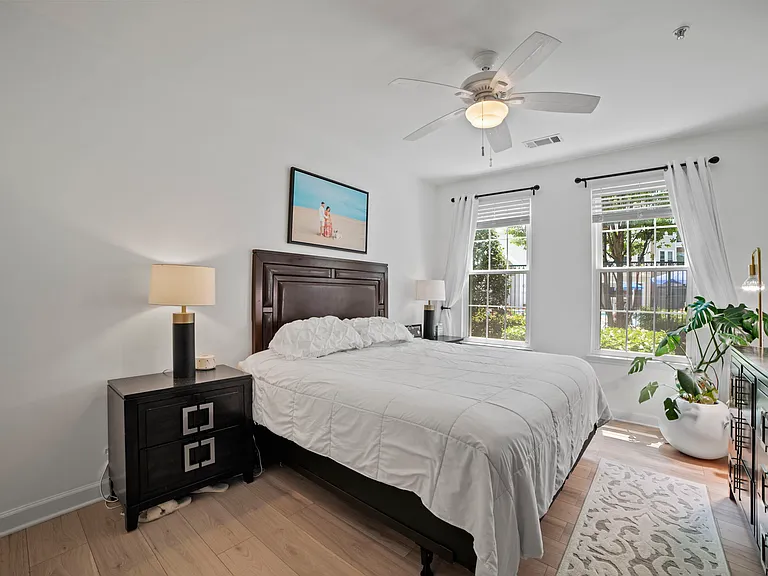 2055 26th St S #5-B06 — Photo 14