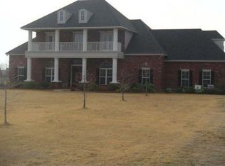 216 Lafitte Ln, Bossier City, LA 71111