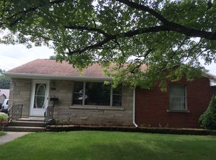 252 Morningside Dr, Nappanee, IN 46550