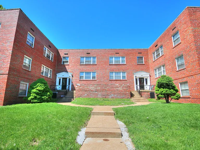 3429-3433 Sublette Ave. — Photo 3