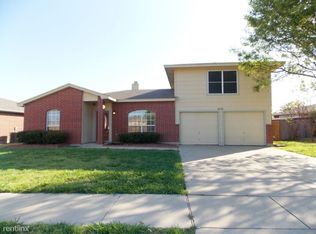 6526 Nellie Dr, Arlington, TX 76002