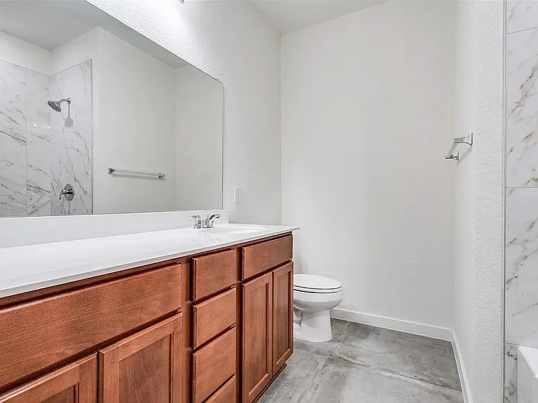 917 Waggoner Dr — Photo 18