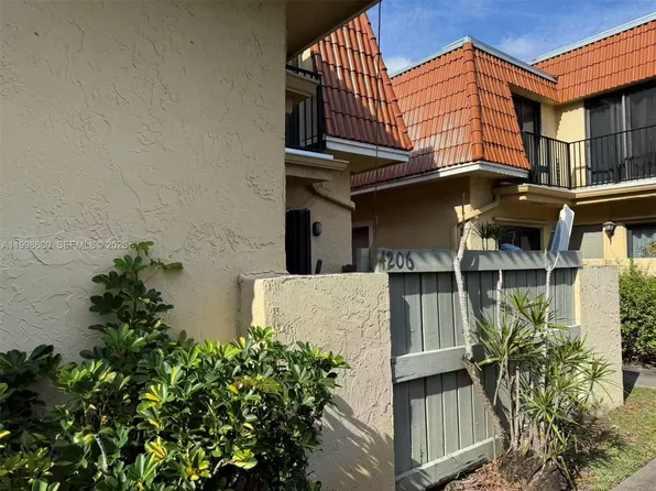 4206 NW 114th Ter #6, Coral Springs, FL 33065