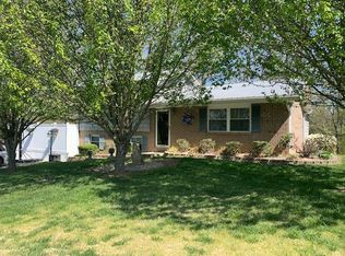 2115 Booth Quillen Rd, Ashland, KY 41102