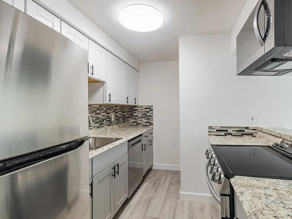 Images Garden View Apartments