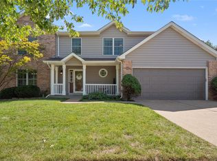 2118 Cliff Cave Crossing Ct, Saint Louis, MO 63129