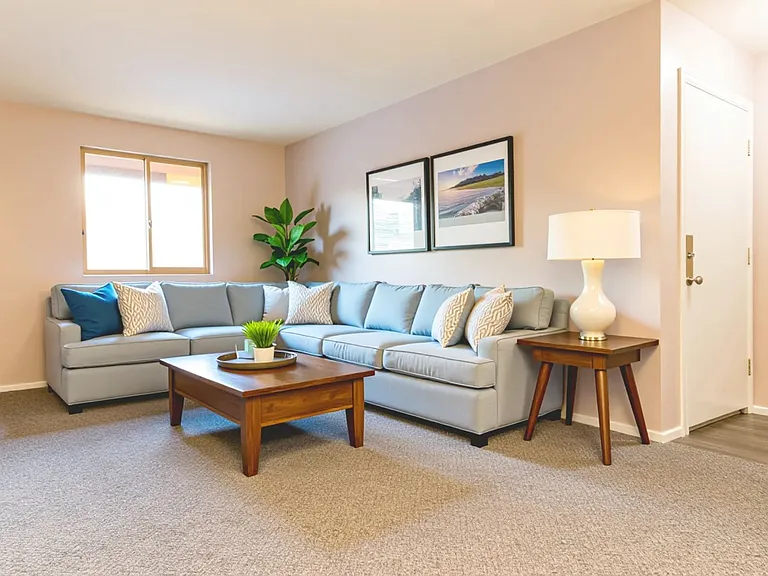4016 W Rogers Ave #G — Photo 1