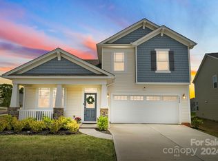 1020 Hills Oak Ln, Charlotte, NC 28269