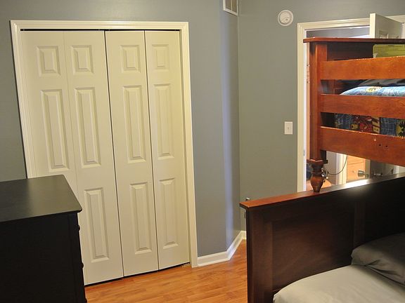 5th image of 2046 Bennigan Ln