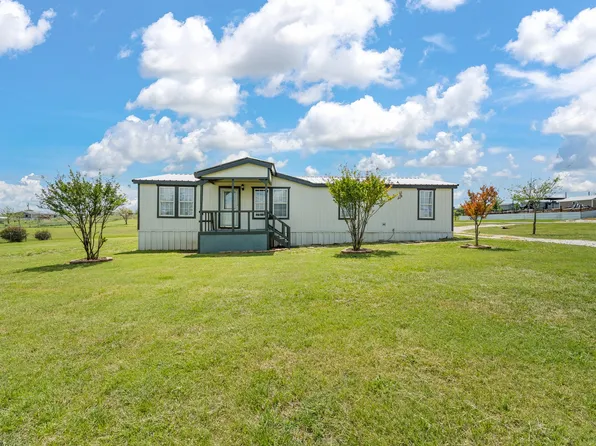 5509 Texas St, Joshua, TX 76058