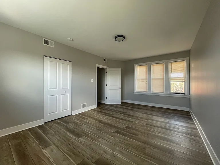 722 N Austin Blvd #3W — Photo 9