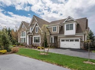 40 Boxwood Ln, Montvale, NJ 07645