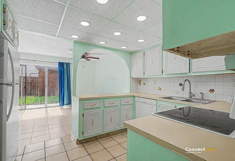 3764 SW 60th Ter #15 — Photo 10