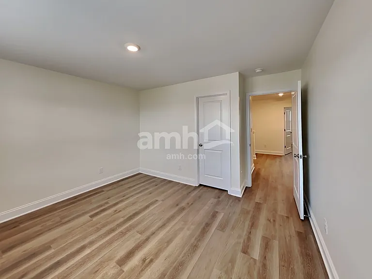 5327 Trust Dr — Photo 22