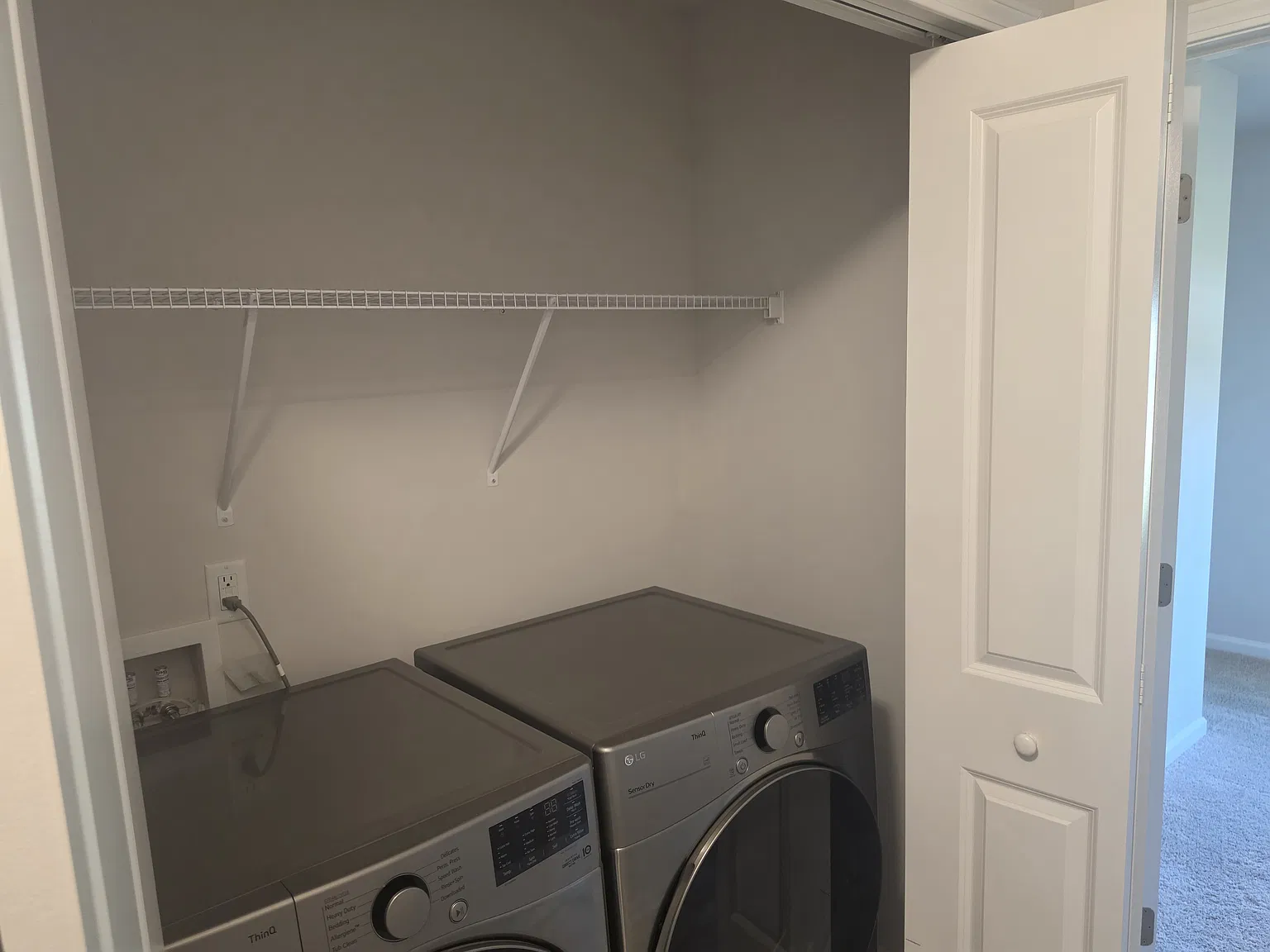 3 bed, 1270 sqft, $1,725 — Photo 3