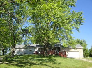 10661 W Shalom Dr, Rocheport, MO 65279