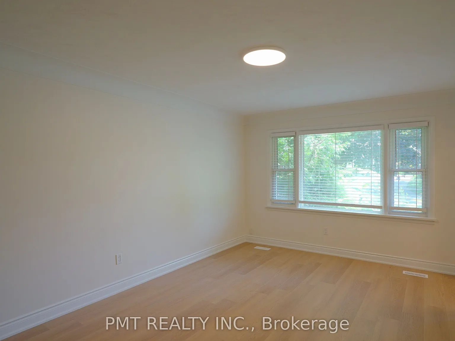 5 bed, $3,200 — Photo 3