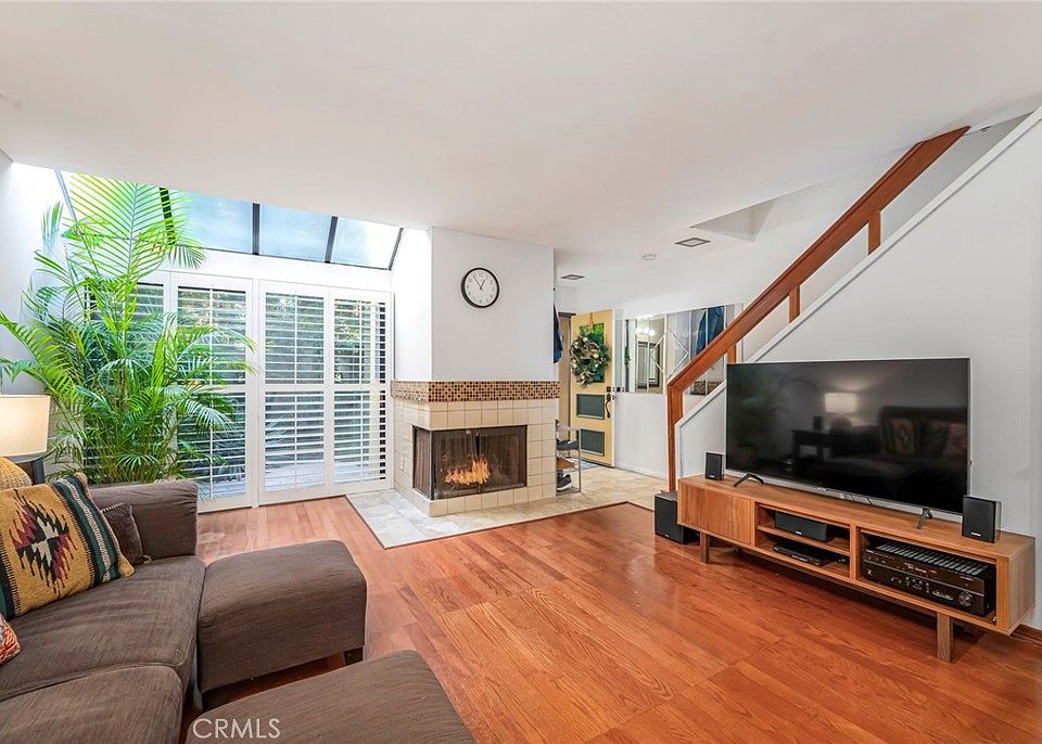 1st image of 25712 Le Parc Unit 48