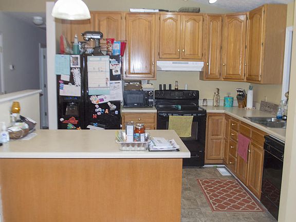 5th image of 1400 Karr Ln