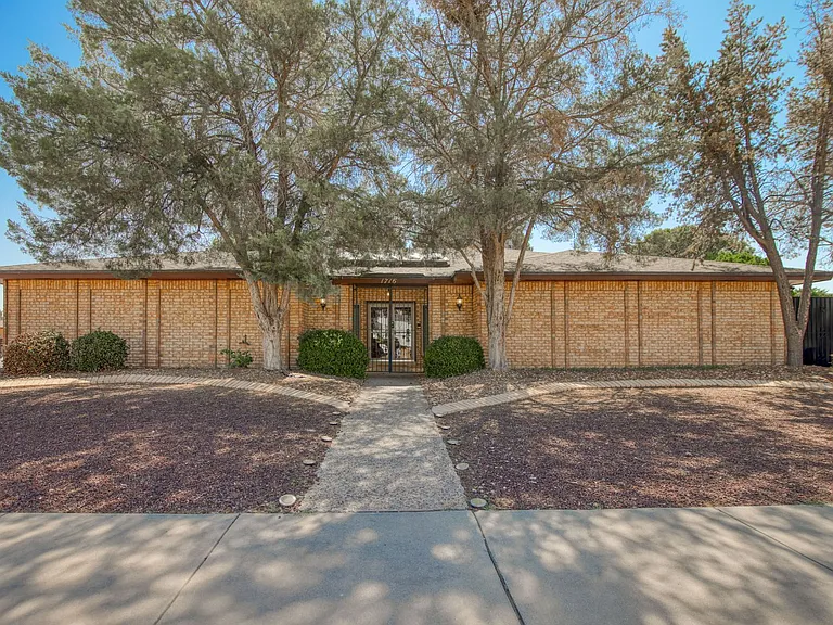 1716 Tommy Aaron Dr — Photo 1