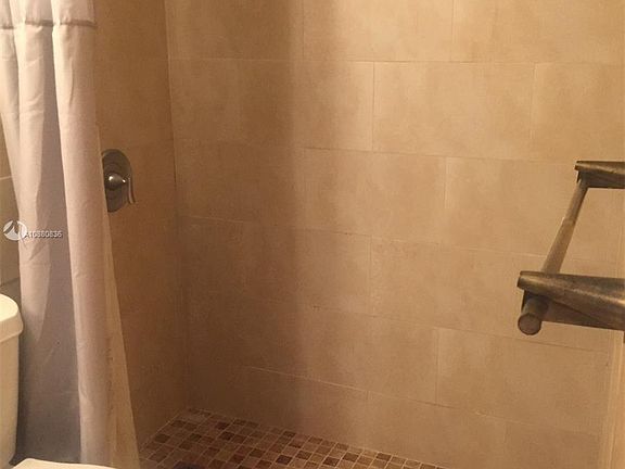 4th image of 7110 Fairway Dr APT L11
