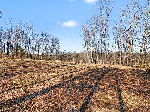 5th image of 3827 Pruett Rd