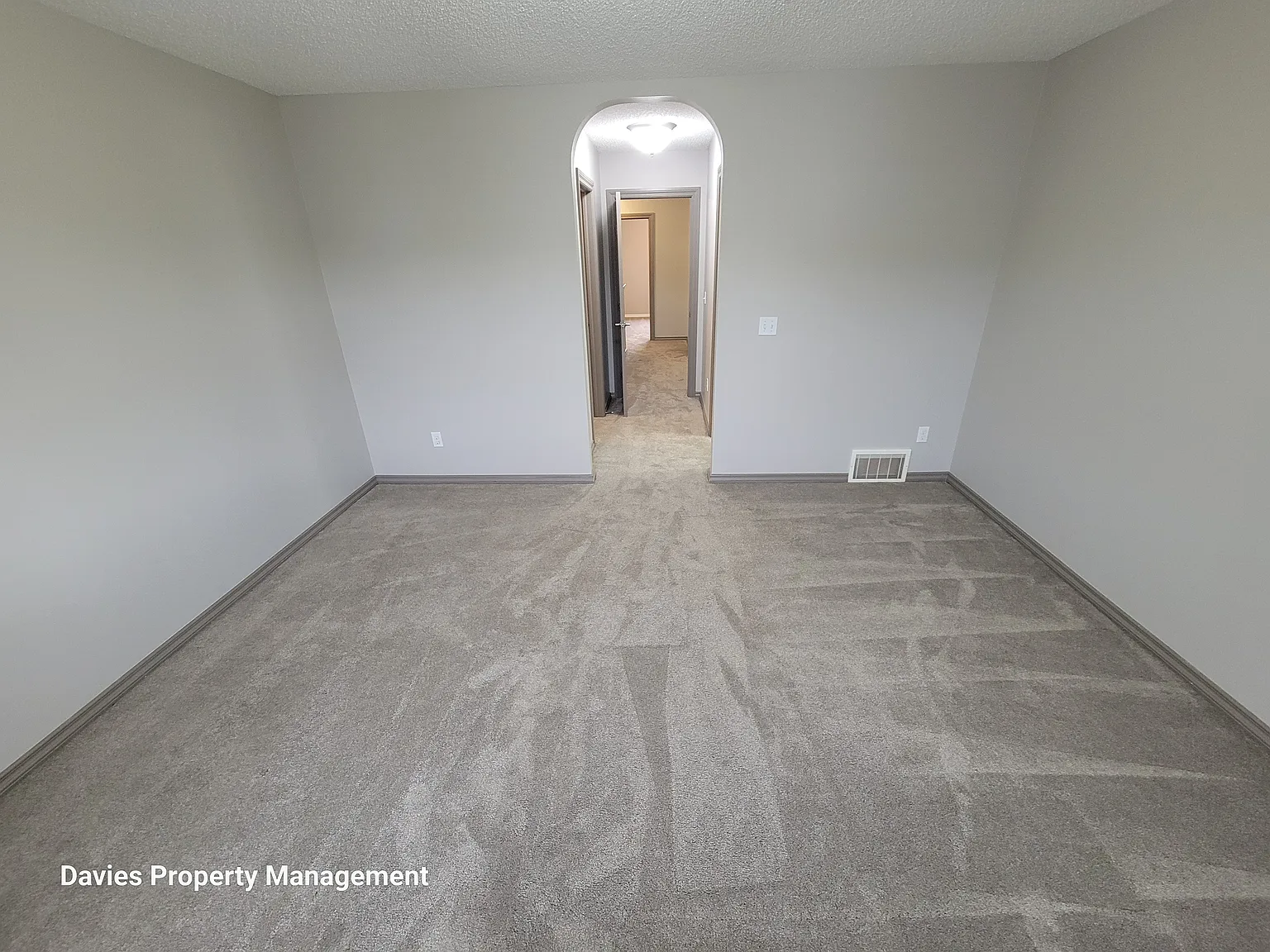 735 85 Street SW - #21 — Photo 3