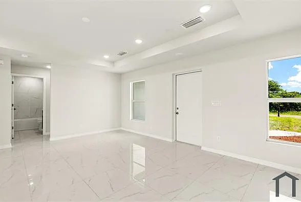 917 Hepburn Ave #33974 — Photo 5
