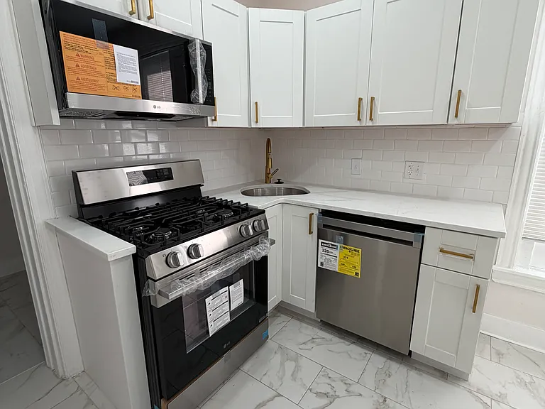 5758 Cedar Ave #1 — Photo 7