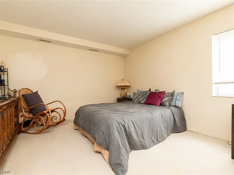 2112 Acacia Park Dr #220 — Photo 10
