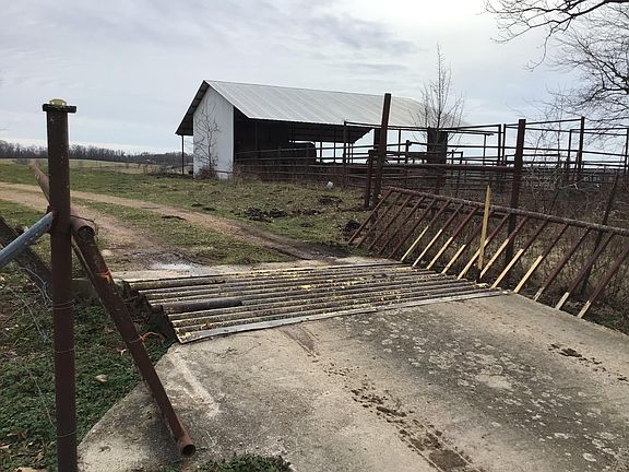 4th image of 4927 Highway 5