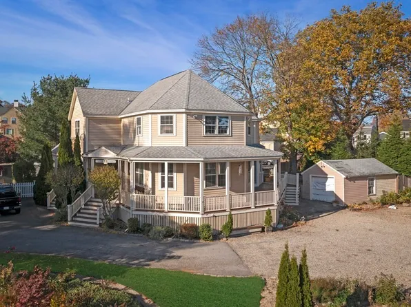 10 Stacey Ct, Marblehead, MA 01945