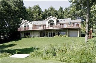 1st image of 16366 Watersedge Dr