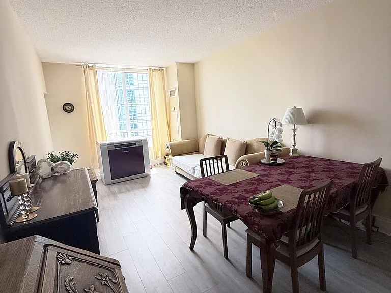 8 McKee Ave #1605 — Photo 21