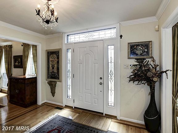 2nd image of 7988 Foxmoor Dr