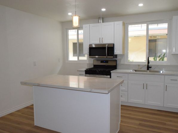 1148 W Civic Center Dr #12