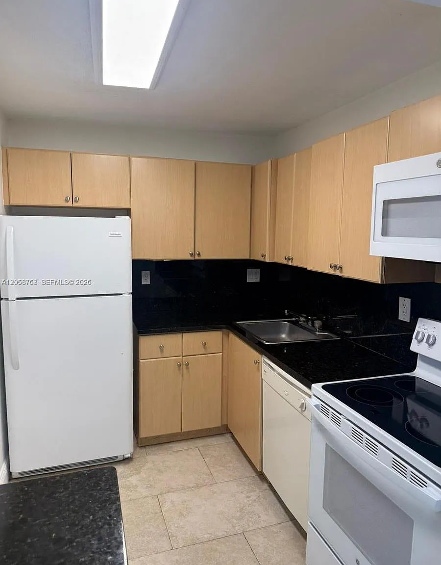 Villa Bellini Condo — Photo 3