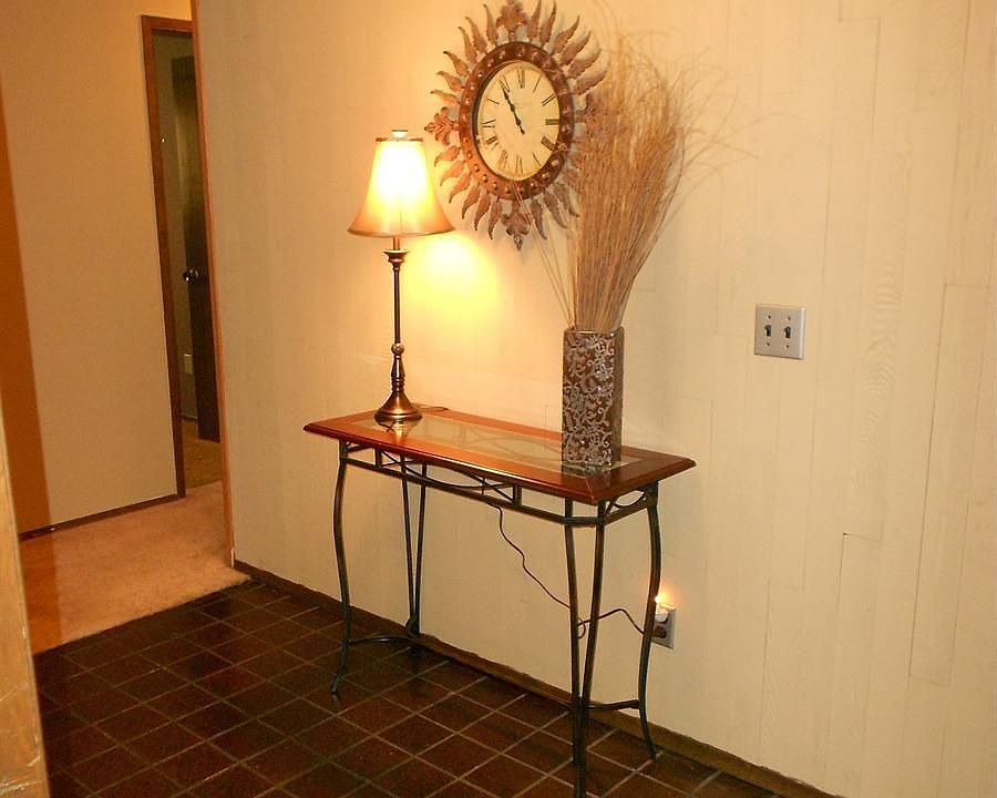 2nd image of 15660 SE 146th Pl