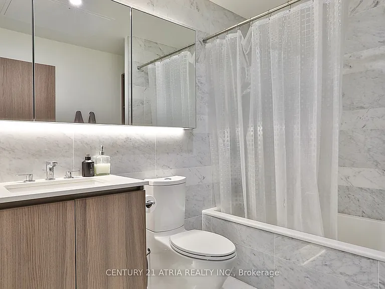 19 Bathurst St #3715 — Photo 13