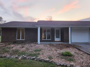 5477 Country Club Rd #1, Murphysboro, IL 62966