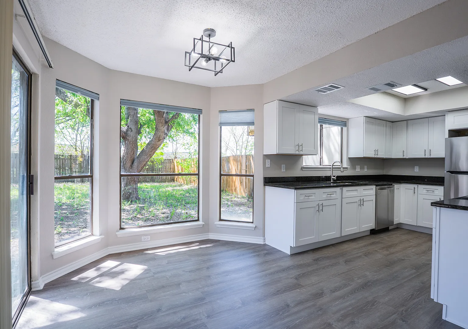 2 bed, 1265 sqft, $1,550 — Photo 4