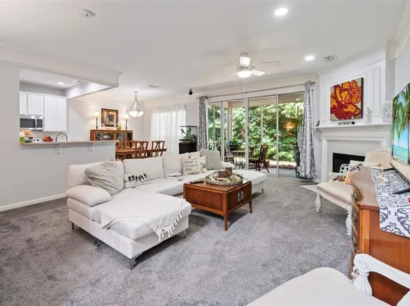 11075 CASTLEMAIN CIRCLE E, JACKSONVILLE, FL 32256