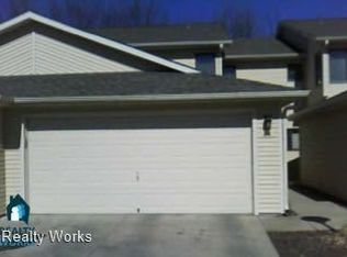 616 NW 20th St #31, Lincoln, NE 68528