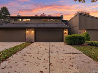 1440 Beaumont Cir, Flushing, MI 48433