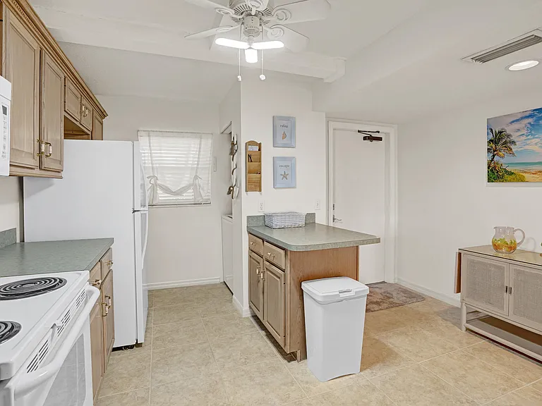 10200 S Ocean Dr #104 — Photo 6