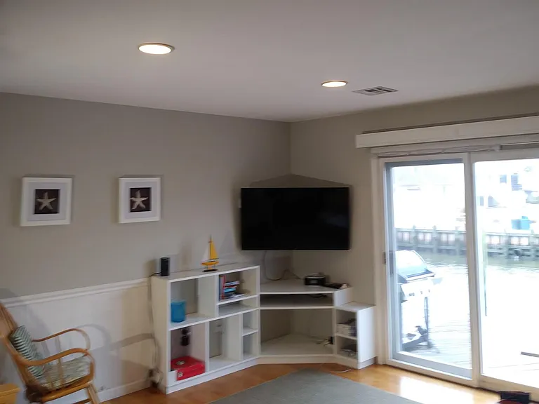 121 3rd Ave — Photo 13