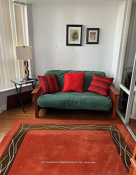22 Hanover Rd #605 — Photo 9
